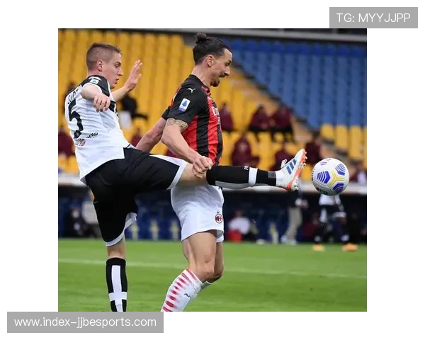 德尔普拉托头槌破门瞬间，助帕尔马绝平AC米兰