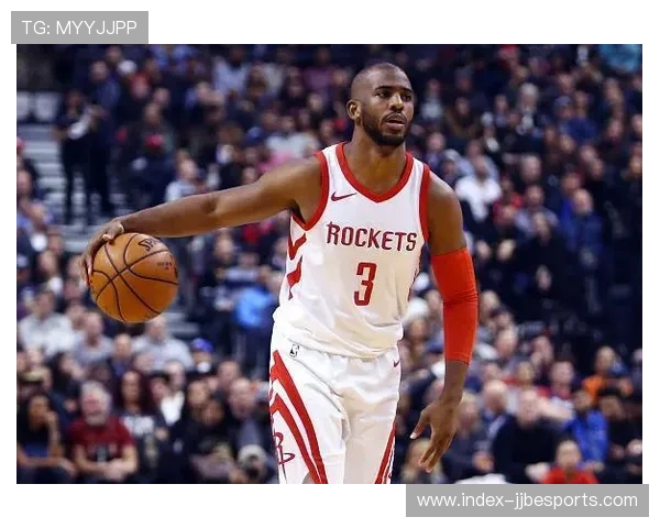 火箭启用四前锋阵容，伊森汤普森构建侧翼防线